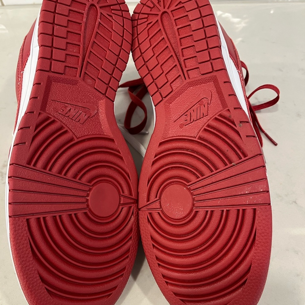 Nike Men's Red and White Sneakers - Picture 6 of 7